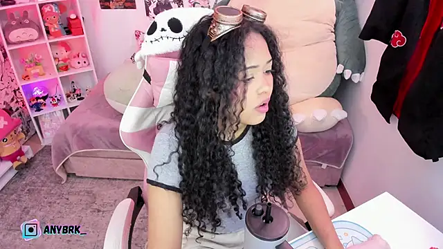 Snapshot of anyburkee chatting on October 27, 2025, 3:54 am anyburkee online show from October 27, 2025, 3:54 am