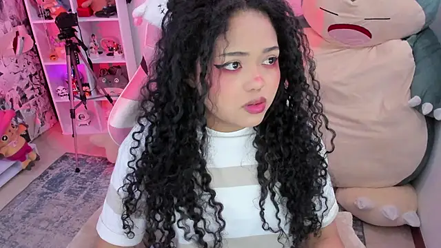 Snapshot of anyburkee chatting on December 17, 2025, 5:02 am anyburkee online show from December 17, 2025, 5:02 am