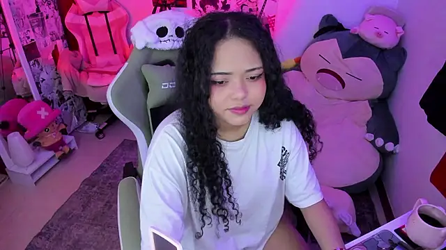 Snapshot of anyburkee chatting on February 3, 2026, 5:38 am anyburkee online show from February 3, 2026, 5:38 am