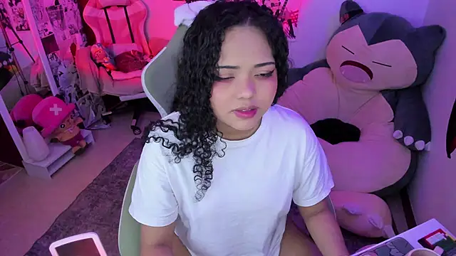 Snapshot of anyburkee chatting on February 7, 2026, 5:11 am anyburkee online show from February 7, 2026, 5:11 am