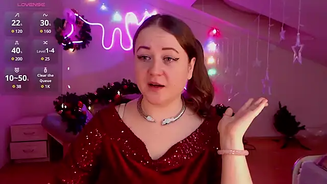 Snapshot of LizzyShine chatting on December 18, 2024, 6:35 pm LizzyShine online show from December 18, 2024, 6:35 pm