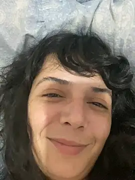 Snapshot of magalunabb chatting on January 27, 2025, 12:01 am magalunabb online show from January 27, 2025, 12:01 am