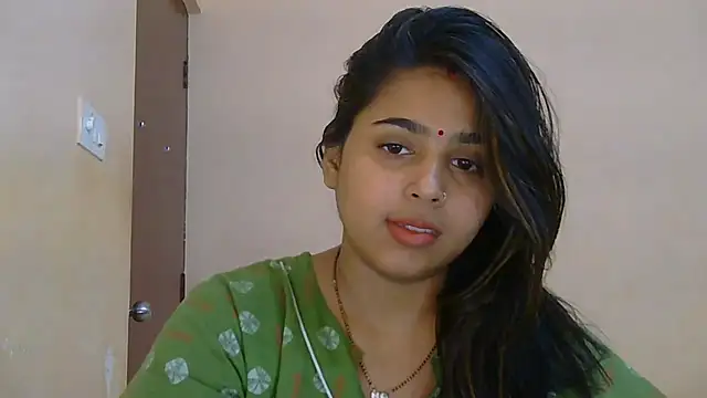 Snapshot of Sweet-Rani chatting on April 7, 2026, 5:02 pm Sweet-Rani online show from April 7, 2026, 5:02 pm