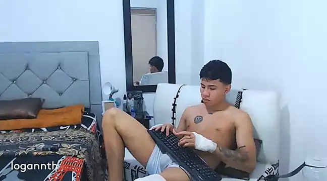 Snapshot of logannth chatting on December 11, 2024, 10:06 pm logannth online show from December 11, 2024, 10:06 pm