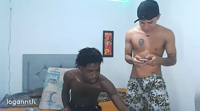 Snapshot of logannth chatting on December 22, 2024, 9:55 am logannth online show from December 22, 2024, 9:55 am