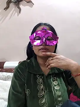 bigtitsqueen online show from December 15, 2025, 8:29 am