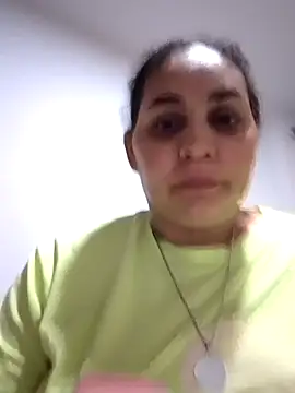 Snapshot of MirandaSoto chatting on February 10, 2025, 12:18 pm MirandaSoto online show from February 10, 2025, 12:18 pm