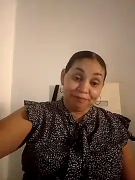 Snapshot of MirandaSoto chatting on February 17, 2025, 7:42 pm MirandaSoto online show from February 17, 2025, 7:42 pm