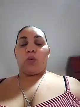 Snapshot of MirandaSoto chatting on February 20, 2025, 8:14 pm MirandaSoto online show from February 20, 2025, 8:14 pm