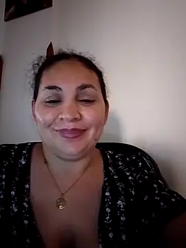 Snapshot of MirandaSoto chatting on March 3, 2025, 3:09 pm MirandaSoto online show from March 3, 2025, 3:09 pm