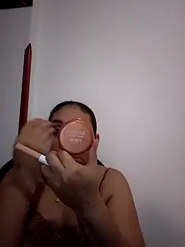 Snapshot of MirandaSoto chatting on March 13, 2025, 1:18 pm MirandaSoto online show from March 13, 2025, 1:18 pm