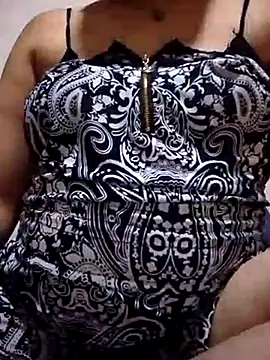 Snapshot of MirandaSoto chatting on March 14, 2025, 8:17 pm MirandaSoto online show from March 14, 2025, 8:17 pm