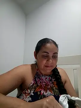 Snapshot of MirandaSoto chatting on March 15, 2025, 6:47 am MirandaSoto online show from March 15, 2025, 6:47 am