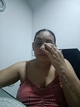 Snapshot of MirandaSoto chatting on September 13, 2025, 4:01 am MirandaSoto online show from September 13, 2025, 4:01 am