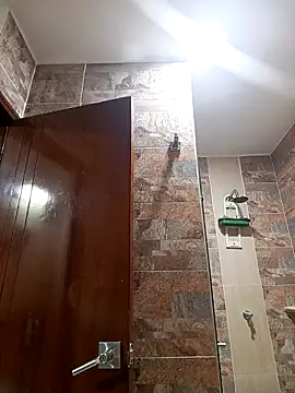 Snapshot of MirandaSoto chatting on September 27, 2025, 6:29 am MirandaSoto online show from September 27, 2025, 6:29 am