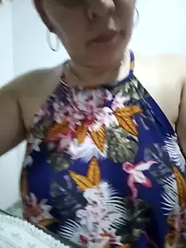 Snapshot of MirandaSoto chatting on October 1, 2025, 4:07 am MirandaSoto online show from October 1, 2025, 4:07 am