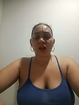 Snapshot of MirandaSoto chatting on October 11, 2025, 2:55 am MirandaSoto online show from October 11, 2025, 2:55 am