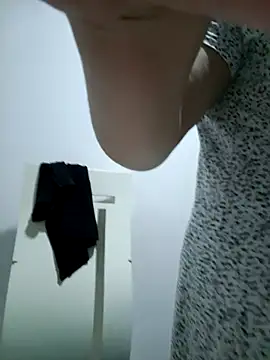 Snapshot of MirandaSoto chatting on October 12, 2025, 3:38 am MirandaSoto online show from October 12, 2025, 3:38 am