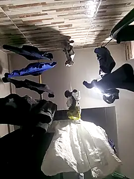 Snapshot of MirandaSoto chatting on November 7, 2025, 4:01 am MirandaSoto online show from November 7, 2025, 4:01 am