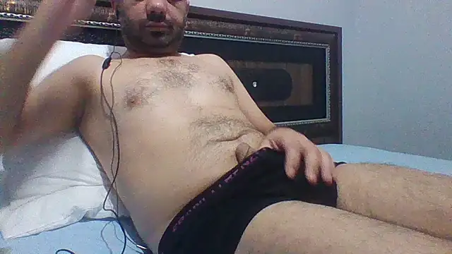 Snapshot of Sexyy_Mann34 chatting on November 23, 2025, 12:32 am Sexyy Mann34 online show from November 23, 2025, 12:32 am