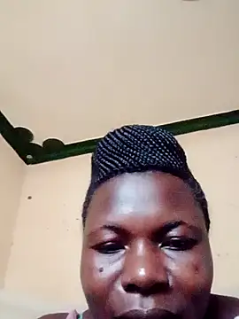 Snapshot of Danny_lady chatting on February 12, 2025, 1:27 pm Danny lady online show from February 12, 2025, 1:27 pm