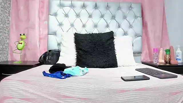 veneno hot online show from November 13, 2025, 1:10 pm