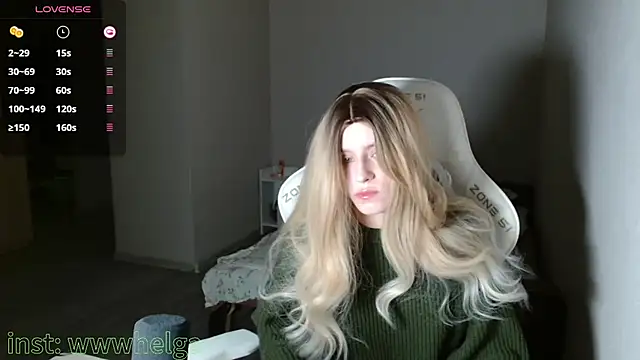 Snapshot of LizaKisses chatting on January 18, 2026, 4:00 pm LizaKisses online show from January 18, 2026, 4:00 pm