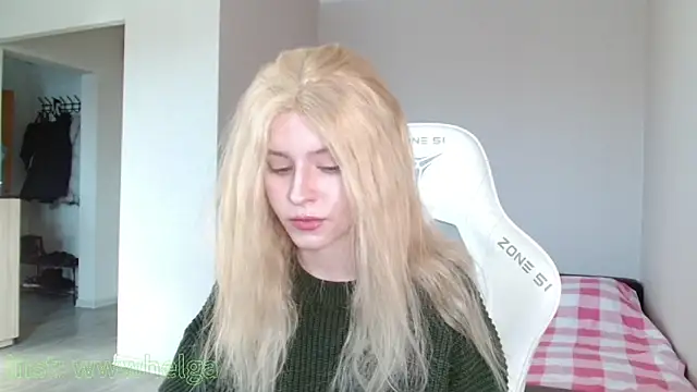 Snapshot of LizaKisses chatting on February 5, 2026, 7:46 am LizaKisses online show from February 5, 2026, 7:46 am