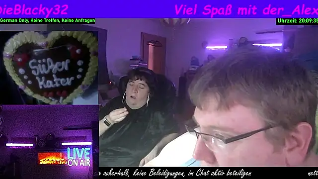 Snapshot of der_alex38 chatting on November 16, 2025, 7:08 pm der alex38 online show from November 16, 2025, 7:08 pm