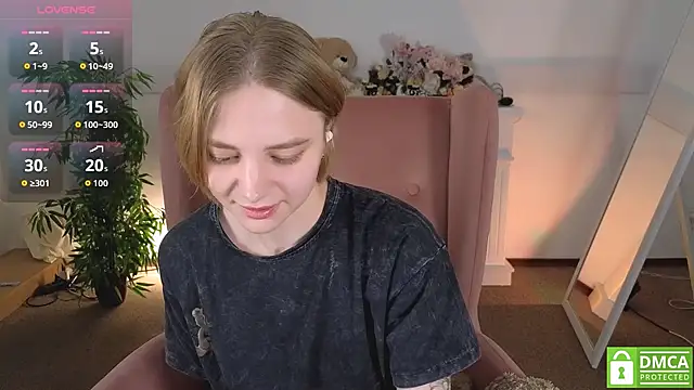MirraBellanta online show from May 27, 2026, 1:57 am