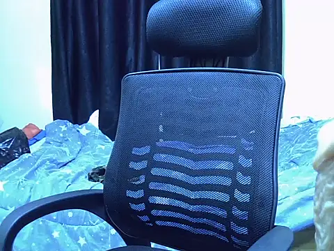 Snapshot of Horny-slut_ chatting on February 9, 2026, 6:28 am Horny-slut online show from February 9, 2026, 6:28 am