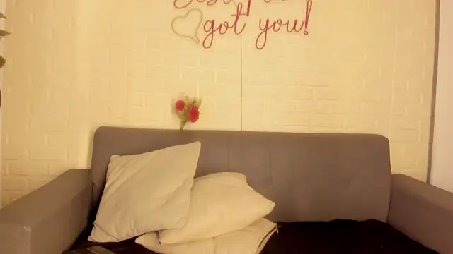 Snapshot of karina_gomez_18 chatting on January 10, 2026, 11:34 am karina gomez 18 online show from January 10, 2026, 11:34 am