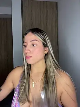 Issabela G1 online show from January 23, 2025, 4:09 am