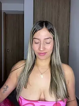 Issabela G1 online show from January 28, 2025, 3:15 am