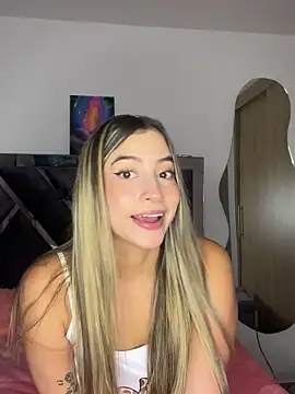 Issabela G1 online show from September 17, 2025, 11:39 pm