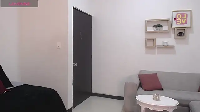 Snapshot of Nami_sunny chatting on January 28, 2025, 12:15 am Nami sunny online show from January 28, 2025, 12:15 am