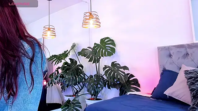 Snapshot of Nami_sunny chatting on November 6, 2025, 6:42 pm Nami sunny online show from November 6, 2025, 6:42 pm