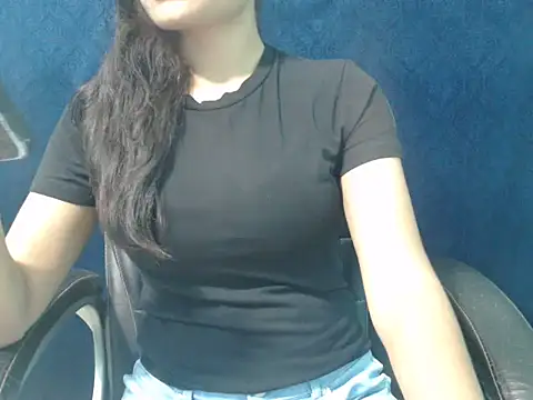 Yashi online show from October 16, 2025, 1:34 pm