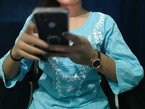 Snapshot of Yashi chatting on May 22, 2026, 4:45 pm Yashi online show from May 22, 2026, 4:45 pm