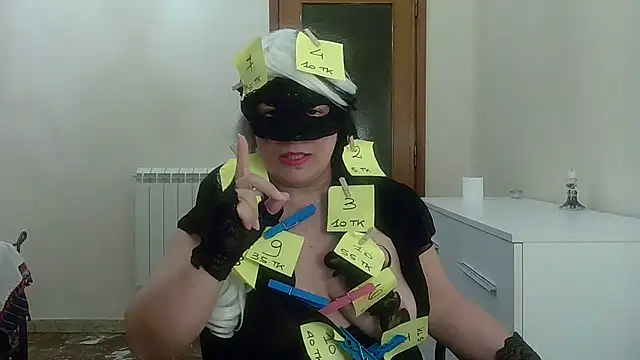 Ninalapiccolina online show from March 14, 2025, 9:10 pm