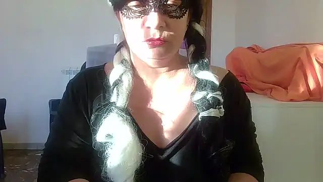 Snapshot of Ninalapiccolina chatting on December 17, 2025, 3:07 pm Ninalapiccolina online show from December 17, 2025, 3:07 pm