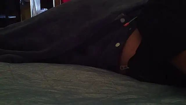 qoooqing67 online show from November 4, 2025, 6:34 am