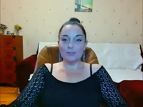 Snapshot of Alice3694 chatting on November 29, 2025, 8:28 am Alice3694 online show from November 29, 2025, 8:28 am