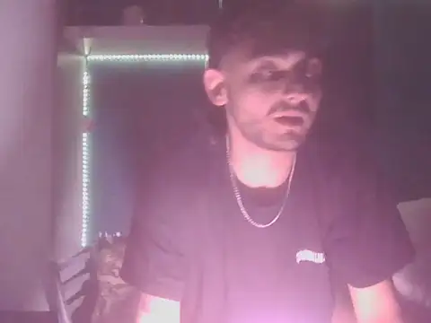 Bezzzzzerr online show from May 6, 2026, 8:08 am