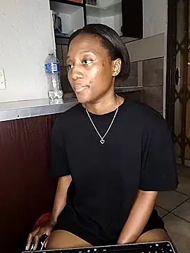 Snapshot of Lucy_Blacksilk chatting on September 11, 2025, 11:49 pm Lucy Blacksilk online show from September 11, 2025, 11:49 pm