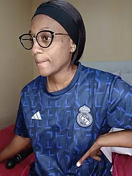Snapshot of Lucy_Blacksilk chatting on June 26, 2026, 5:34 am Lucy Blacksilk online show from June 26, 2026, 5:34 am