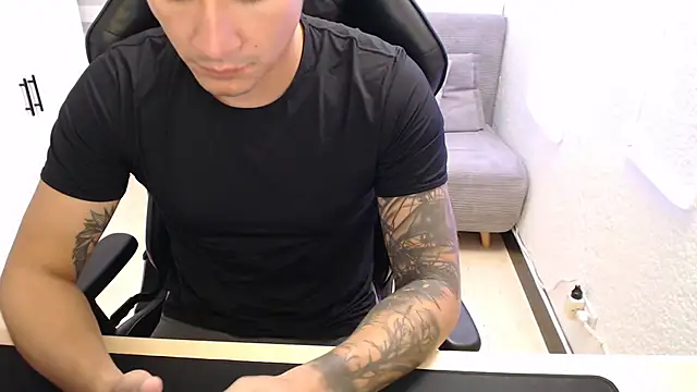 Snapshot of team_dinamite69 chatting on February 10, 2026, 12:42 pm team dinamite69 online show from February 10, 2026, 12:42 pm