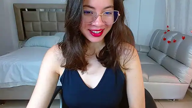 Snapshot of zoecruzz chatting on February 27, 2026, 2:17 pm zoecruzz online show from February 27, 2026, 2:17 pm