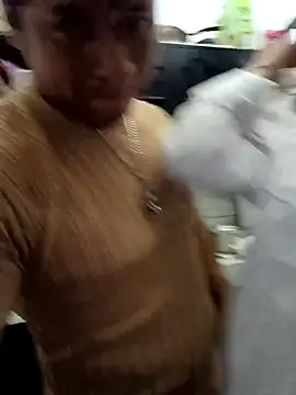 Snapshot of chicafresaxx chatting on December 29, 2024, 6:24 am chicafresaxx online show from December 29, 2024, 6:24 am