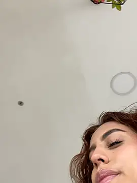 Snapshot of Katee_Jones chatting on November 6, 2025, 8:43 pm Katee Jones online show from November 6, 2025, 8:43 pm